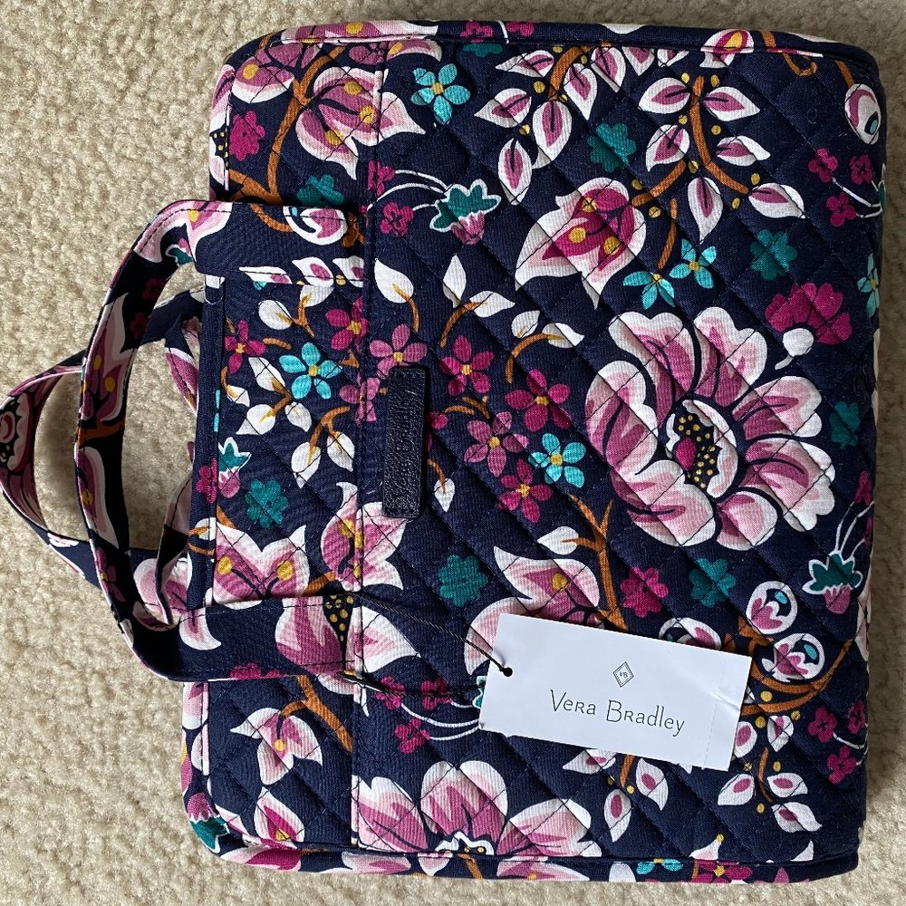 Vera Bradley Iconic Hanging Travel Organzier